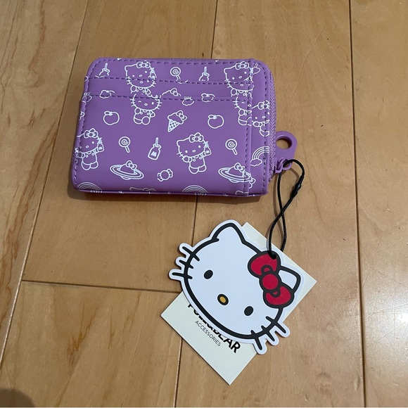 New hello kitty pull and bear purple wallet - Picture 2 of 4